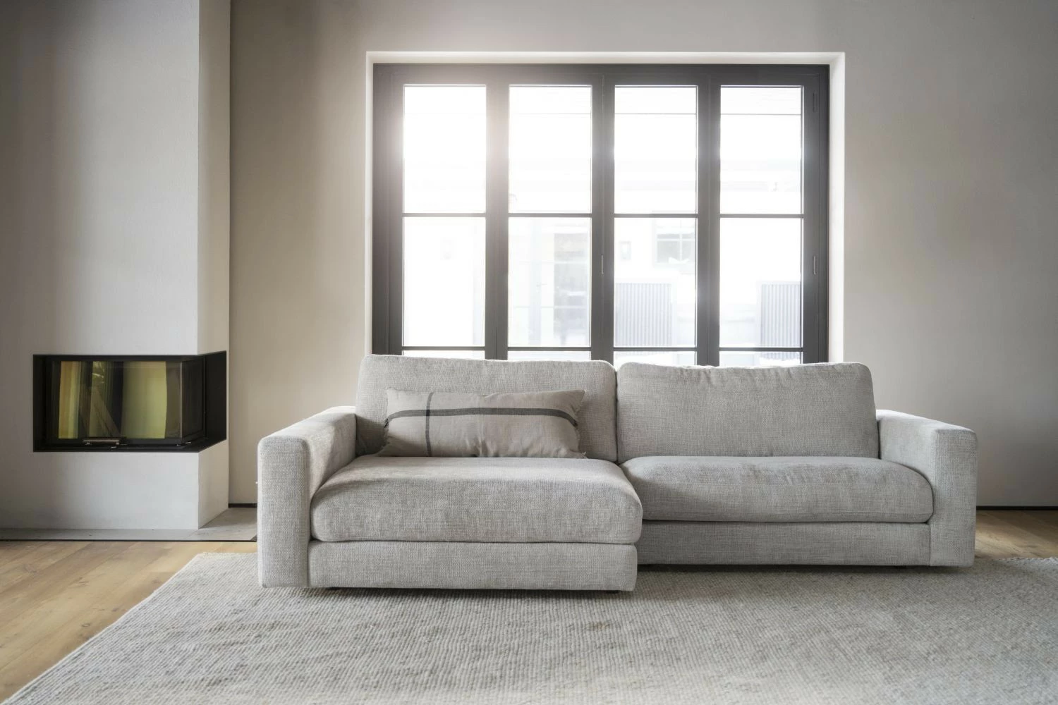 Rowico Duncan Divaanisohva Vaaleanharmaa 1 Rowico Duncan Divaanisohva Vaaleanharmaa