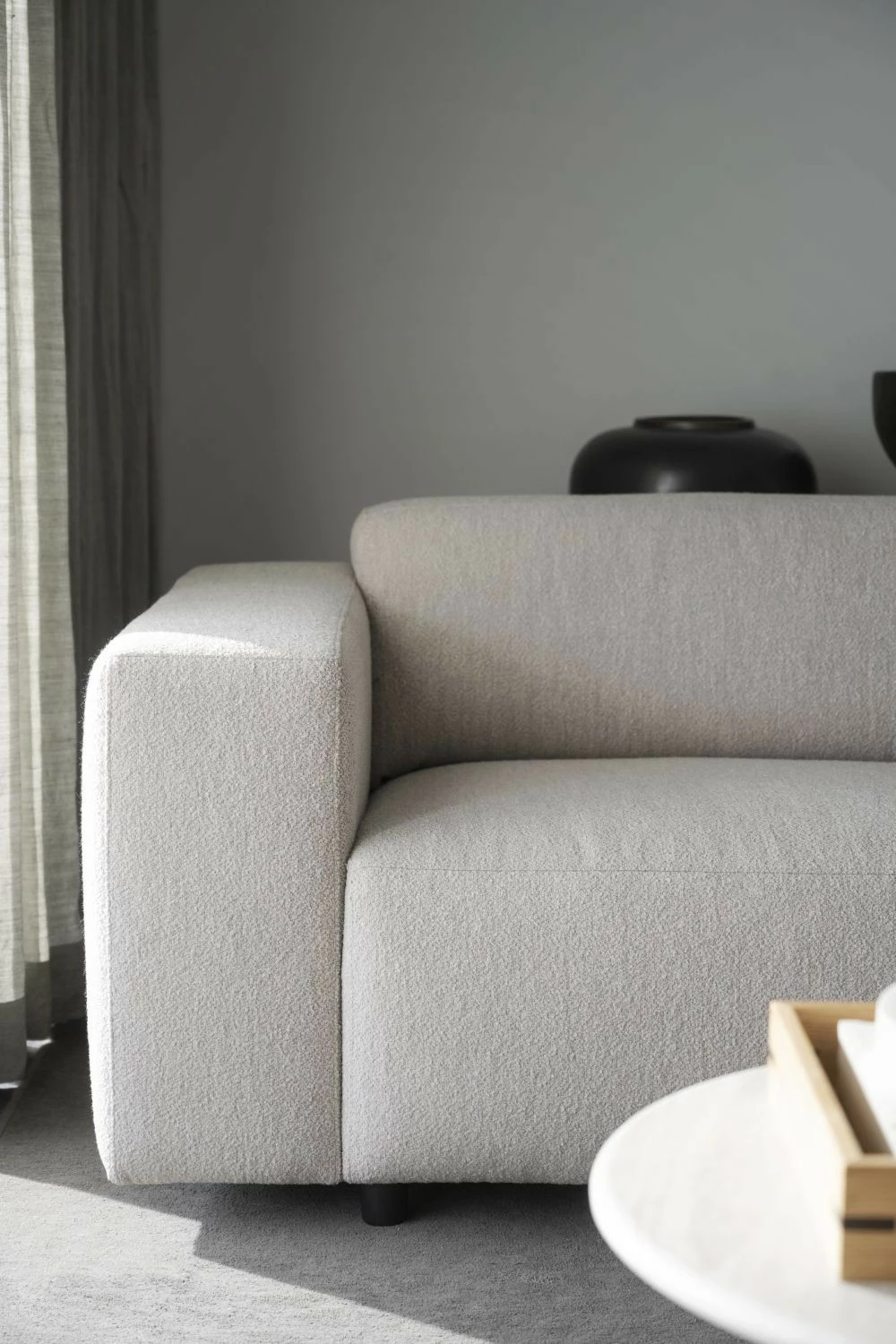 Rowico Willard Divaanisohva 234 Cm Vaalea Beige 5 Rowico Willard Divaanisohva 234 Cm Vaalea Beige - Image 5