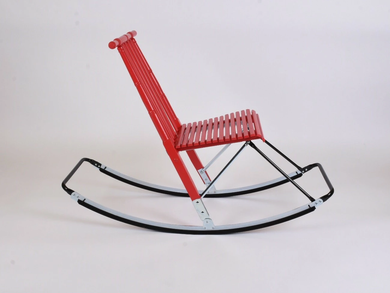 Esla Nordic- Keinutuoli, Punainen. 2 Esla Nordic- Keinutuoli, Punainen. - Image 2