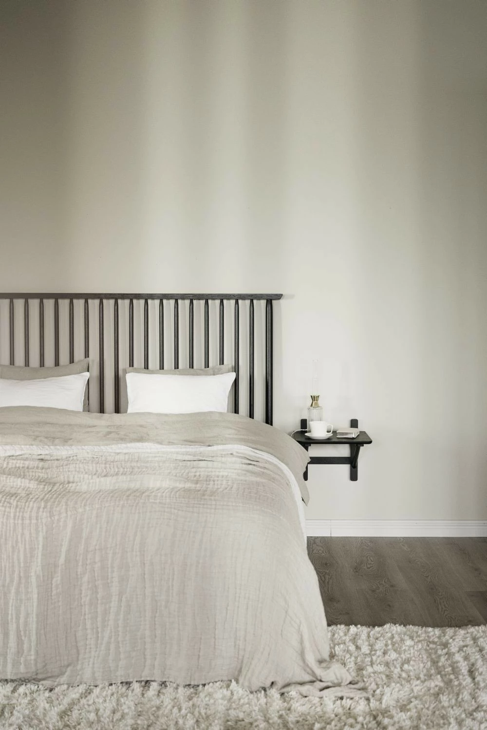 Rowico Riggins Sängynpääty, Musta 3 Rowico Riggins Sängynpääty, Musta - Image 3