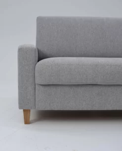 Pohjanmaan Aada 3-istuttava Sohva Harmaa Gemma Kangas 6 Pohjanmaan Aada 3-istuttava Sohva Harmaa Gemma Kangas -Makuuhuone Myyntikauppa 2000136200 30 Pohjanmaan Aada 3 istuttava 30 5